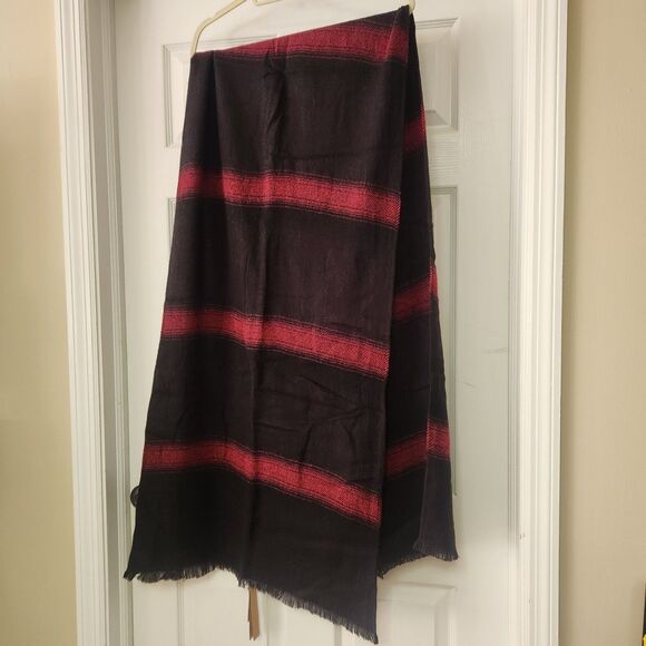 Look By M 22 x 82" Blanket Shawl Wrap NEW Acrylic Fringe Black Red Stripe Scarf - Picture 1 of 8